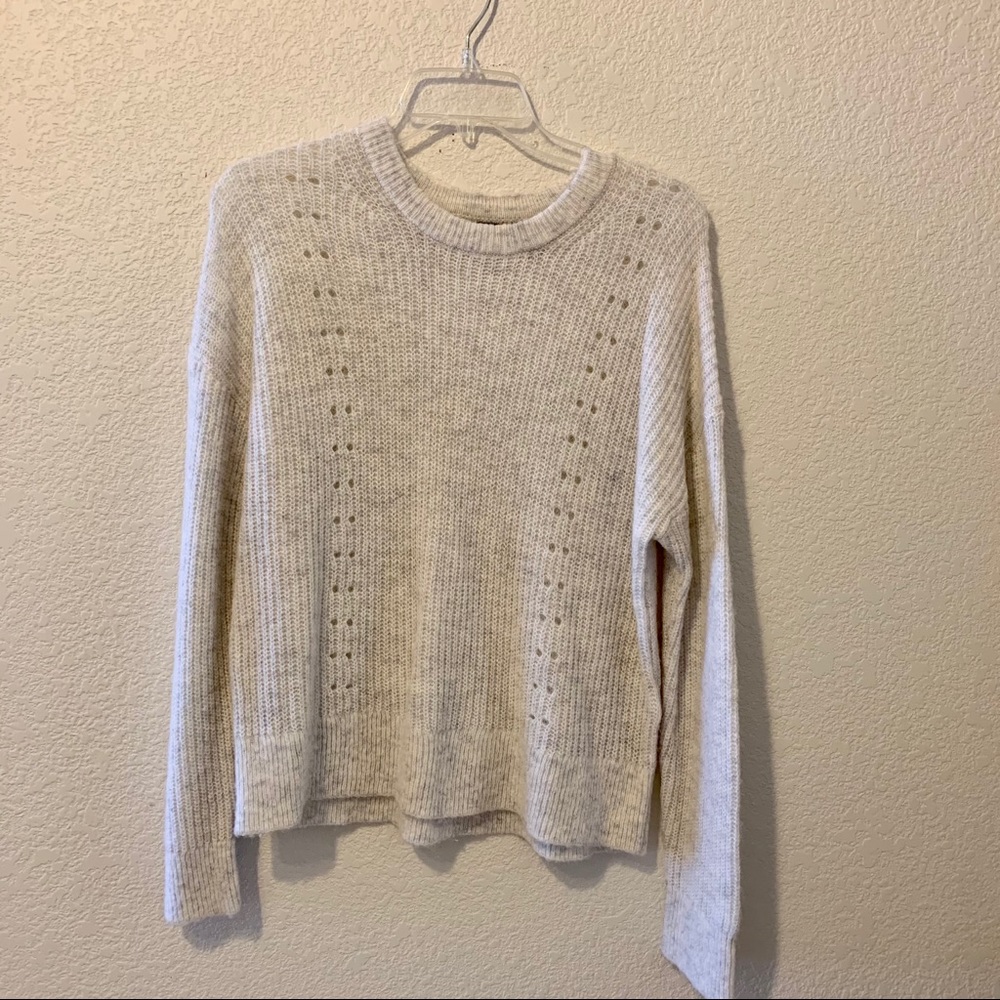 White/Light Cream Banana Republic Sweater